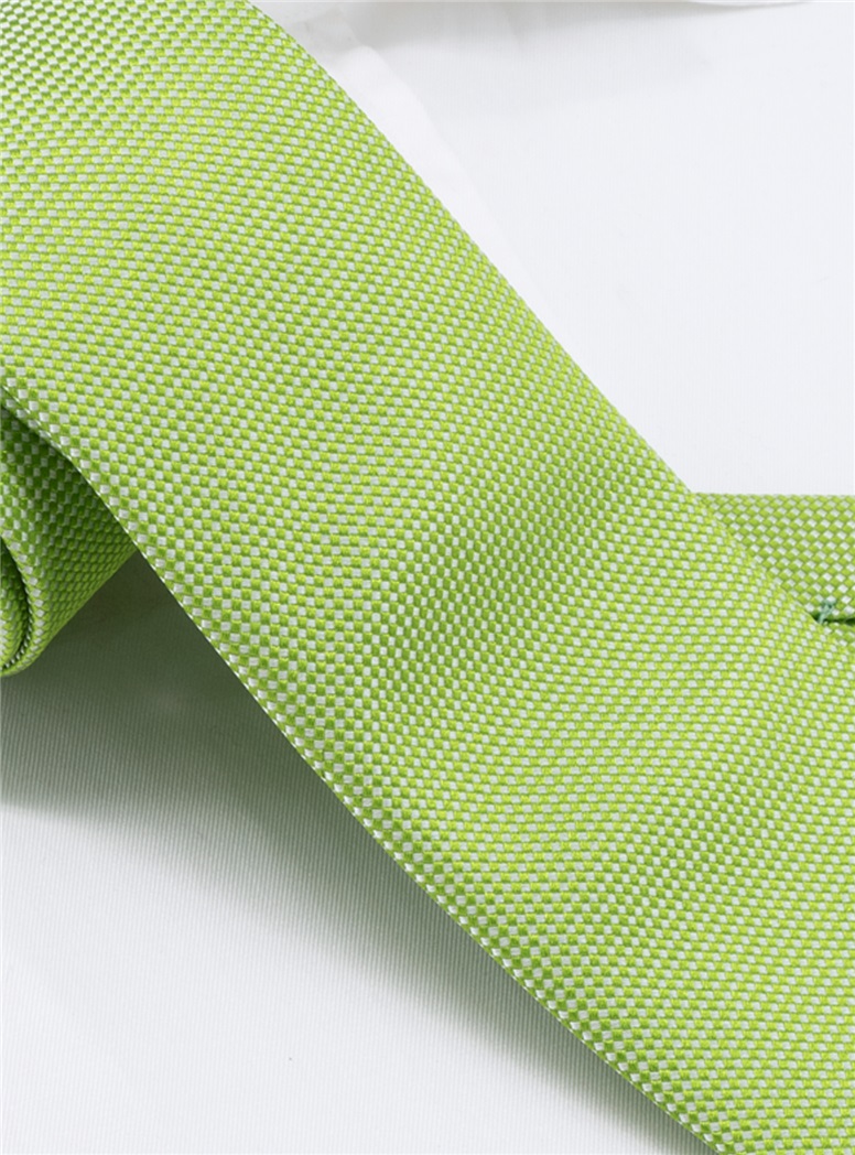 Silk Basketweave Tie in Apple