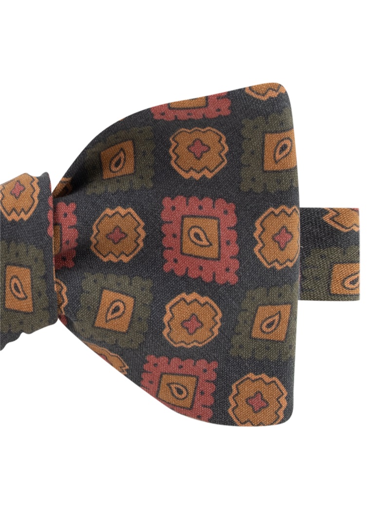 Silk Geometric Motif Bow Tie in Navy