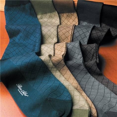 Cotton Grid Socks in Muted Tones