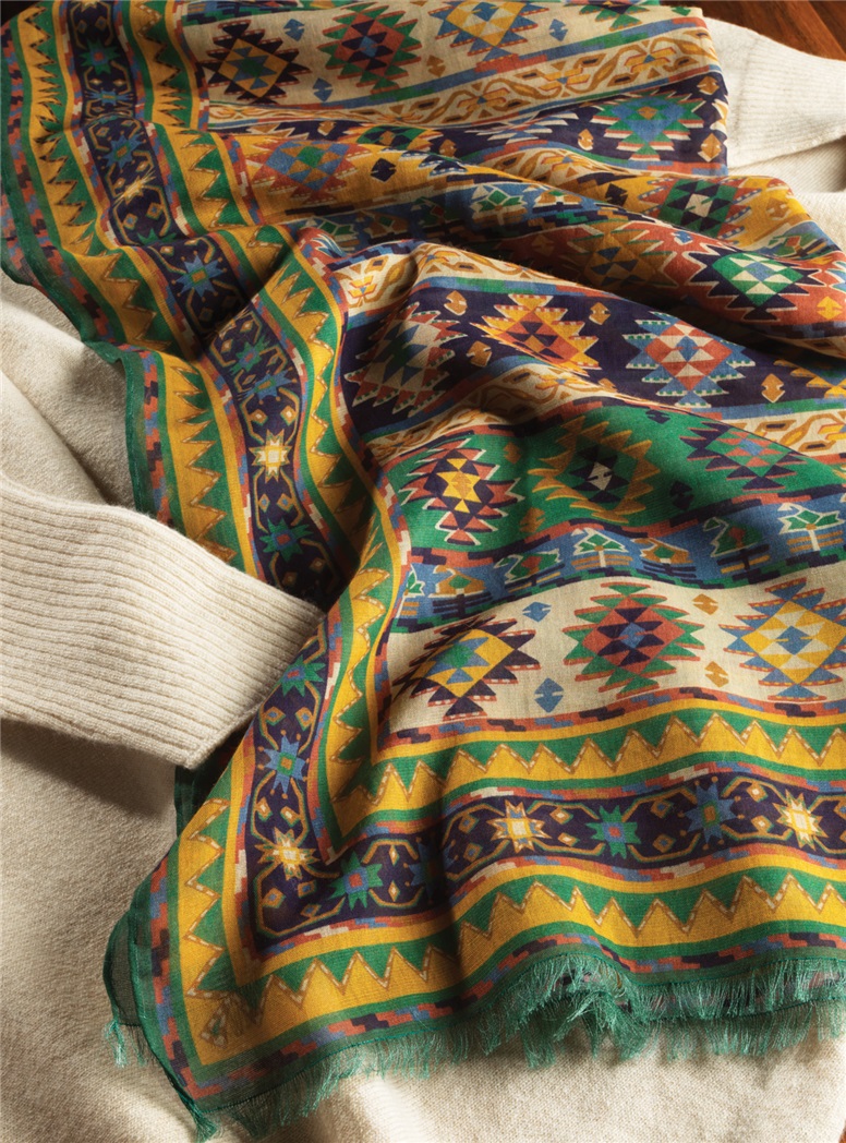 Cotton and Cashmere Blend Aztec Scarf in Leaf