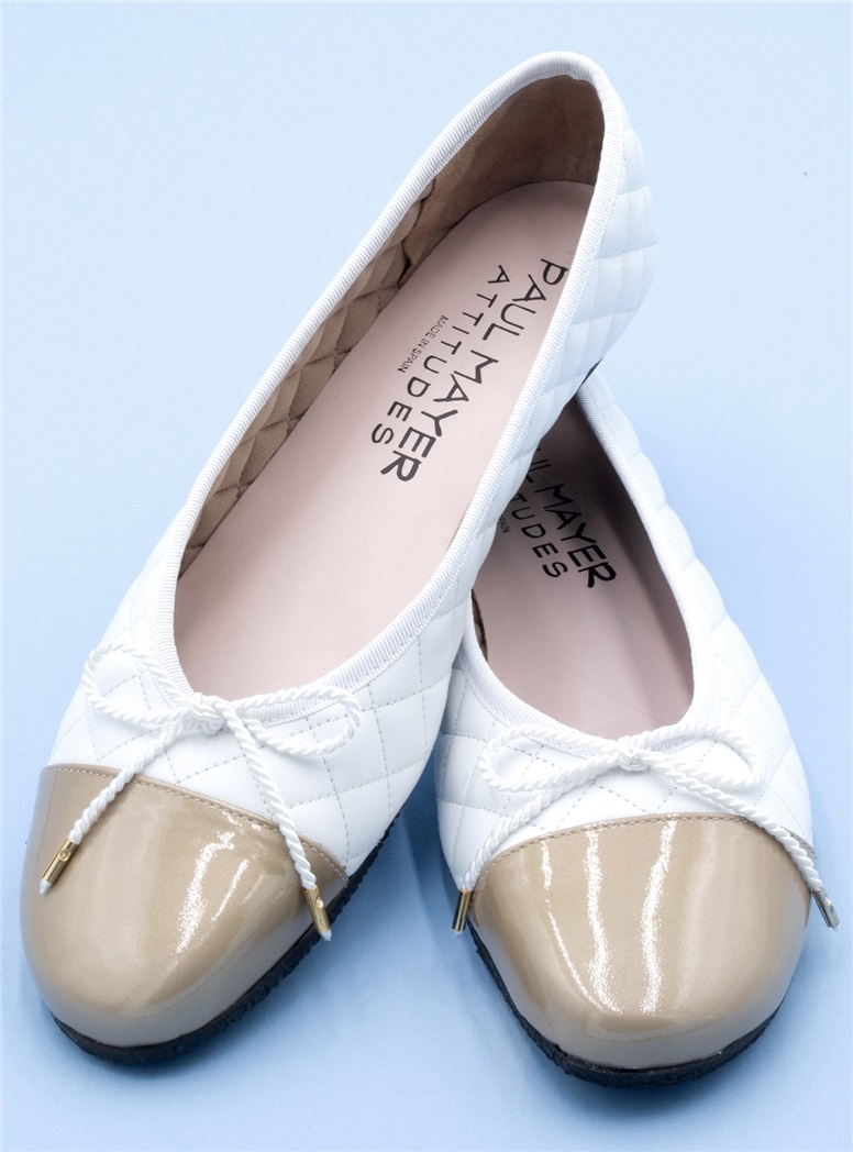 Ladies Quilted Flats in White and Champagne
