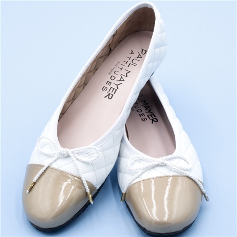 Ladies Quilted Flats in White and Champagne