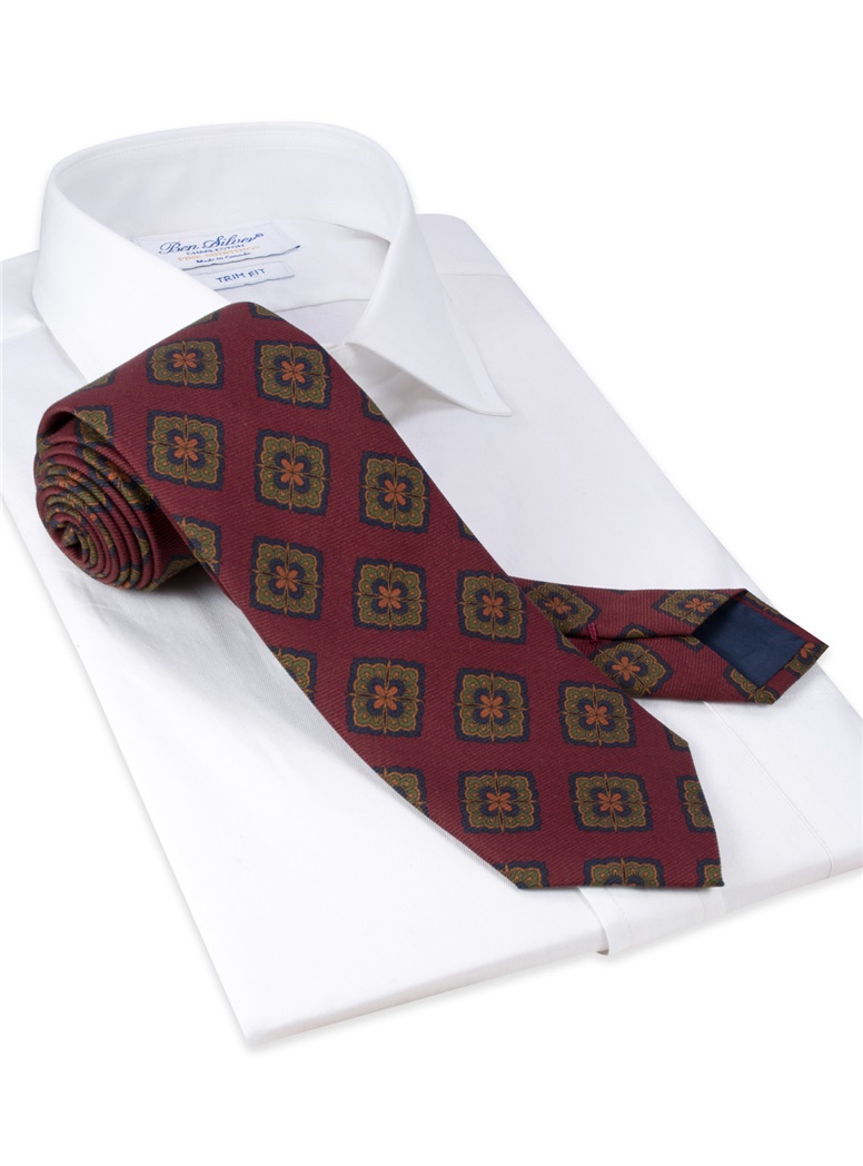 Silk Medallion Printed Tie in Plum