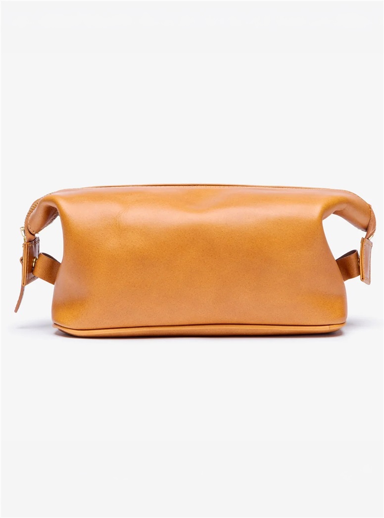 The Leighton Washbag in Tan