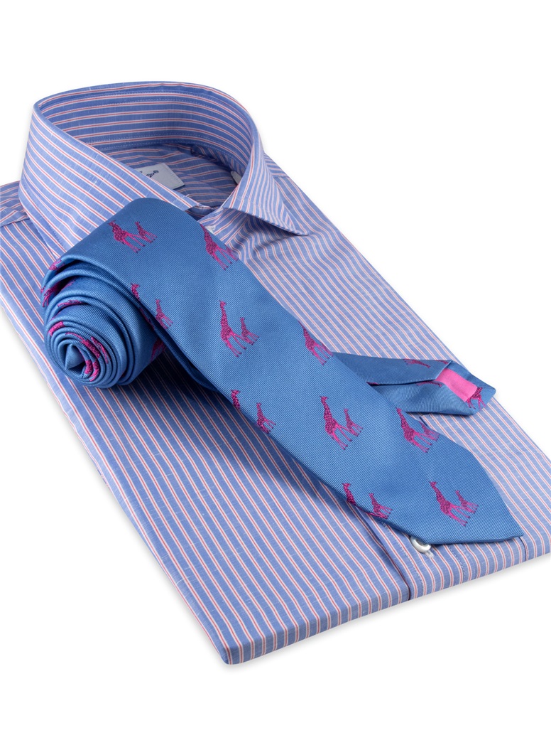 Silk Woven Giraffe Motif Tie in Cornflower