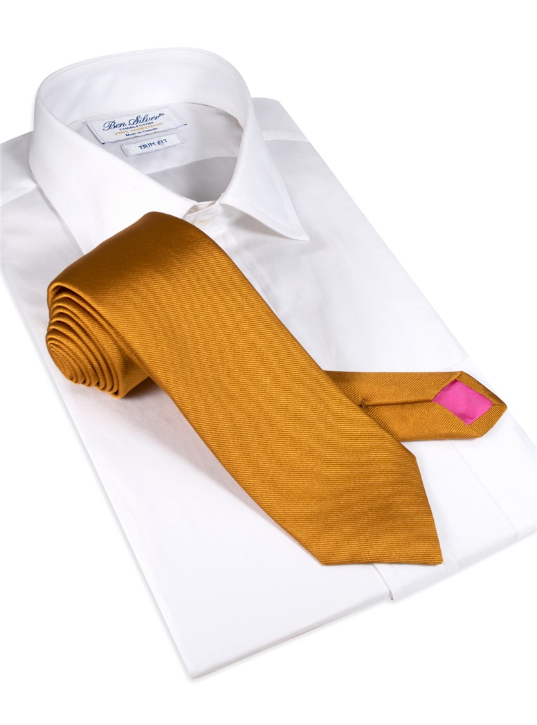 Silk Solid Signature Tie in Golden