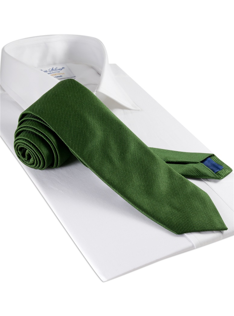 Mogador Silk Solid Signature Tie in Leaf