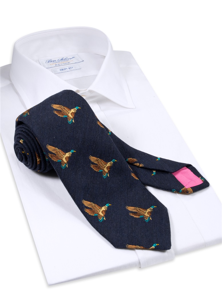 Silk Woven Flying Ducks Motif Tie in Navy