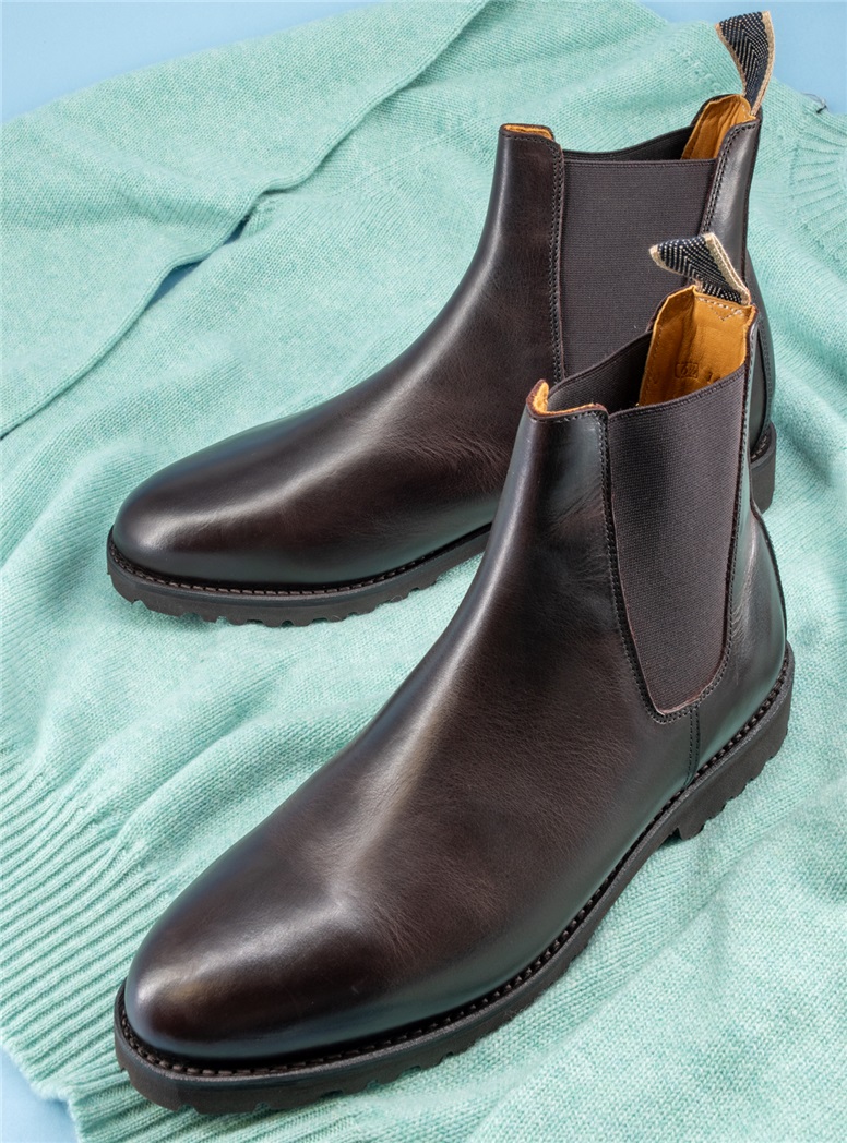 Ladies Chelsea Boot with Shearling Lining