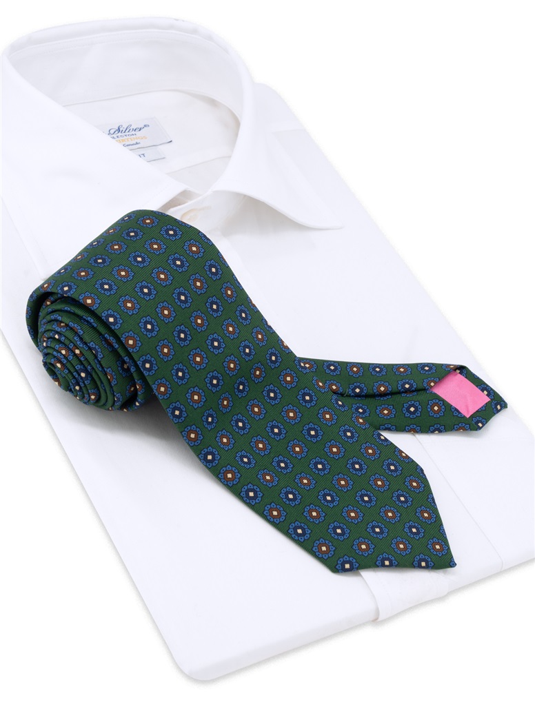 Silk Neat Tie in Kelly Green