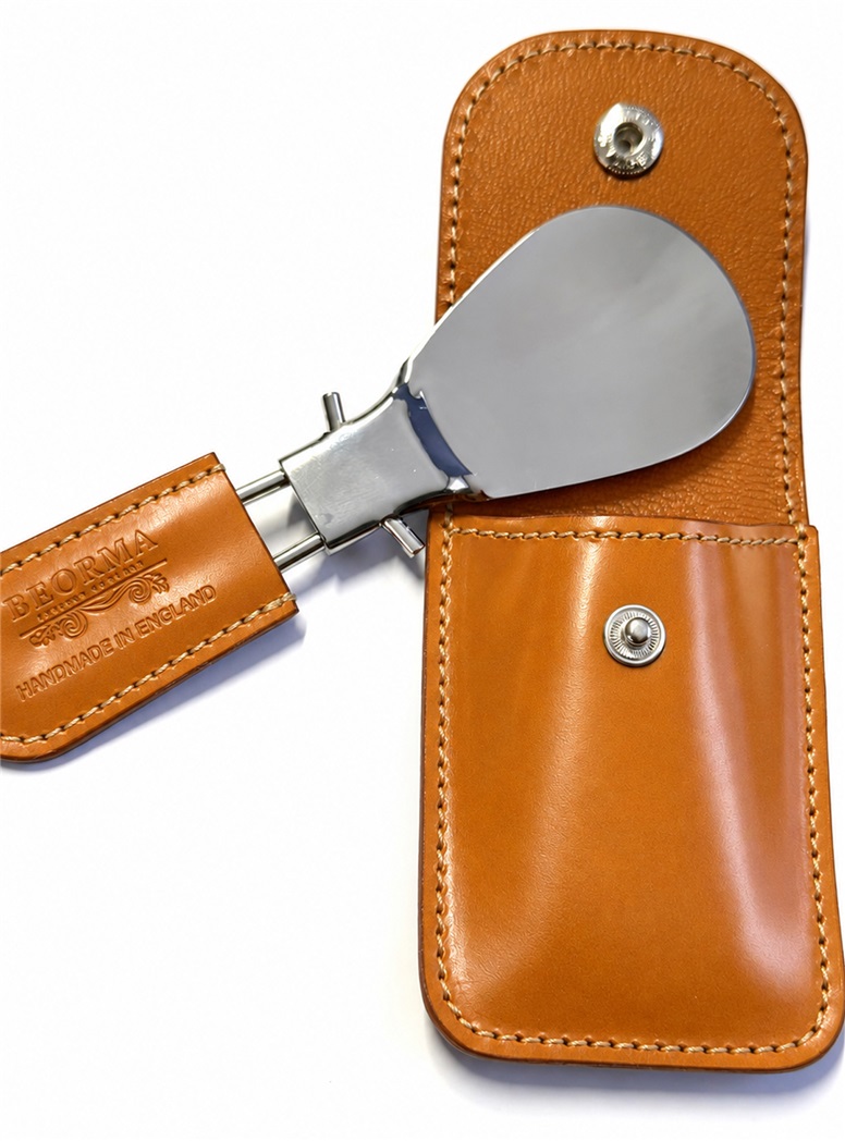 Travel Shoe Horn in Newton Tan