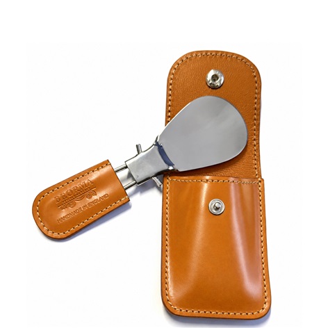 Travel Shoe Horn in Newton Tan