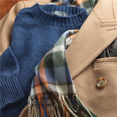 Cashmere Crewneck Sweater in Indigo