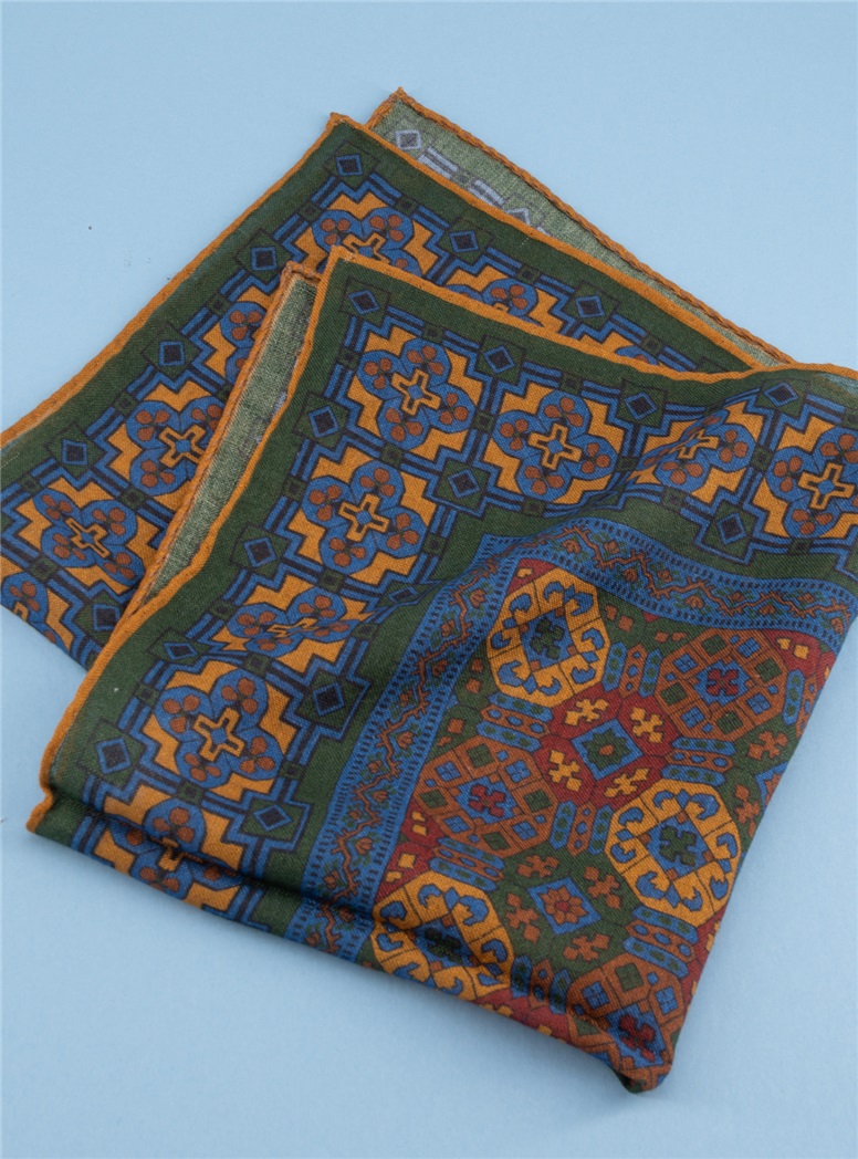 Wool and Silk Printed Pocket Square in Bottle Green