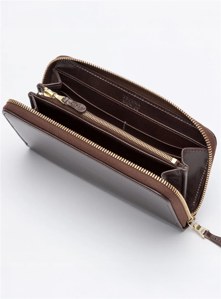The Ascot Zip Round Wallet in Dark Brown