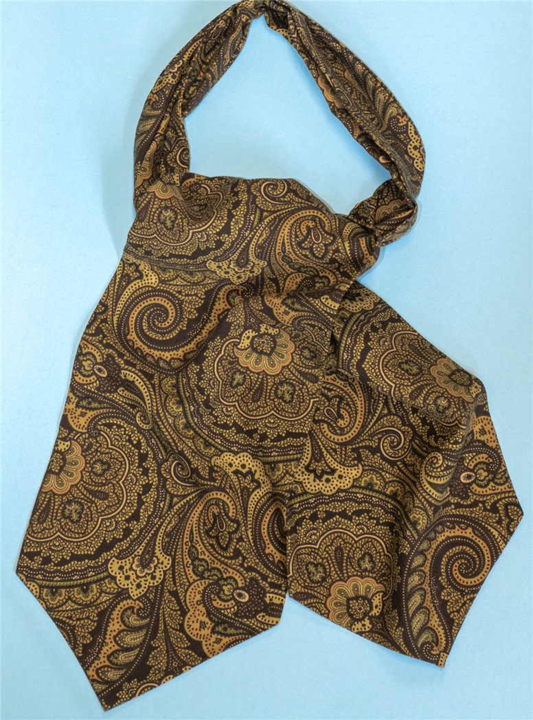 Large Printed Paisley Ascot in Chocolate