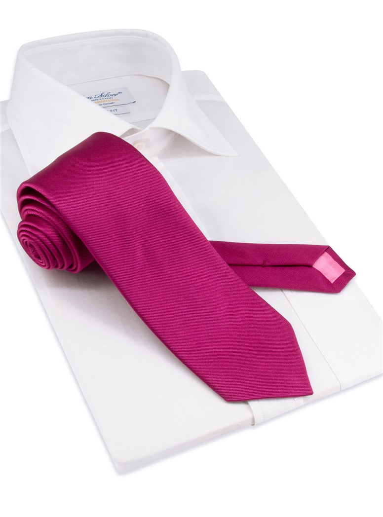 Silk Signature Solid Tie in Magenta