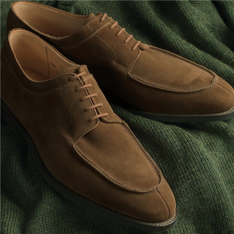 The Hardwick Blucher in Snuff Suede