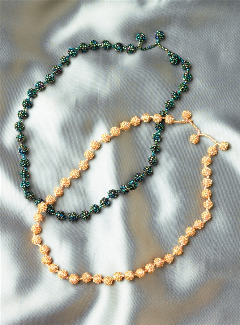 short bead necklace