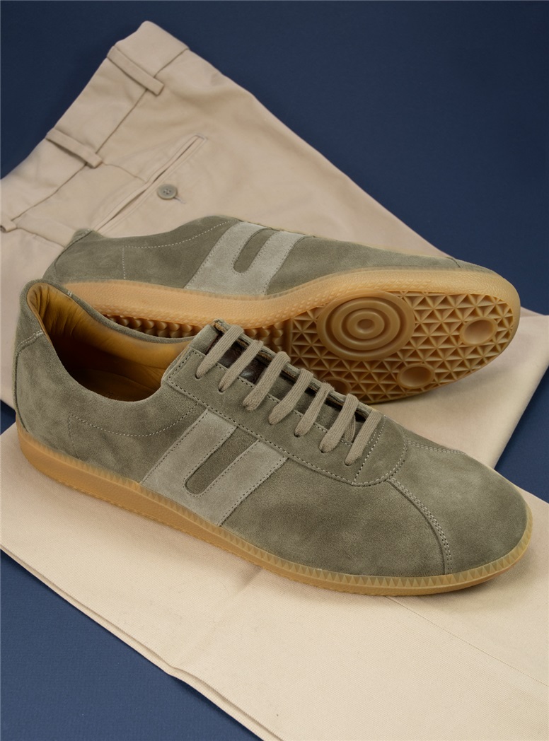 Suede Sneakers in Camel, Size 44