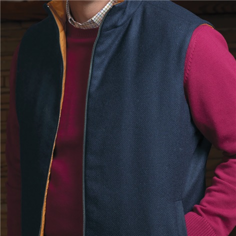 Lightweight Reversible Vest in Navy and Gold