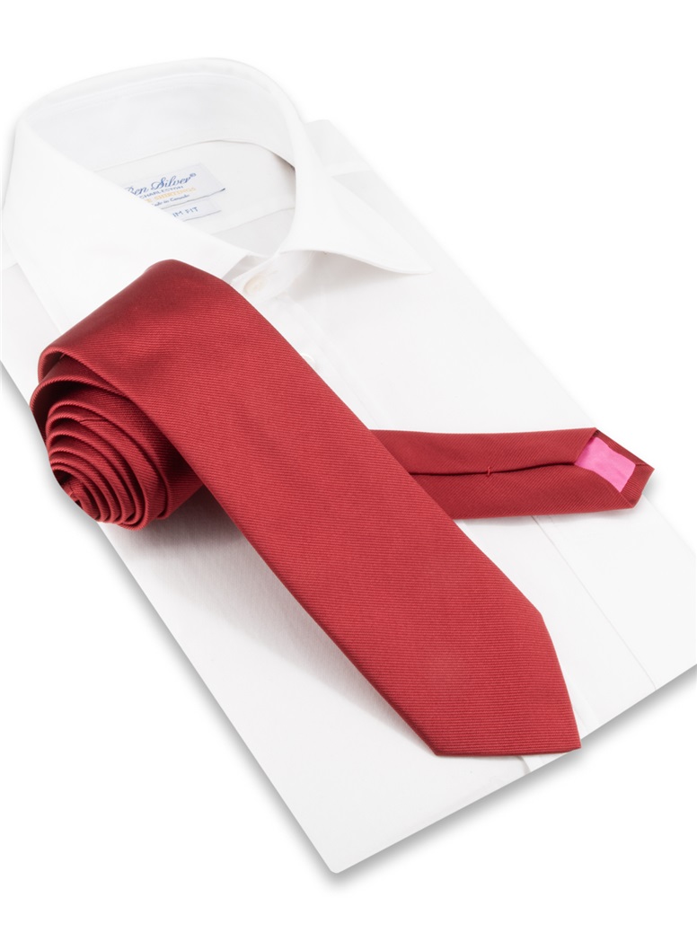 Silk Solid Signature Tie in Ruby