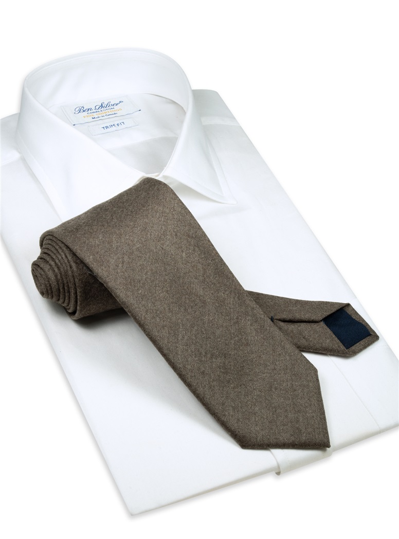Wool Solid Tie in Mocha